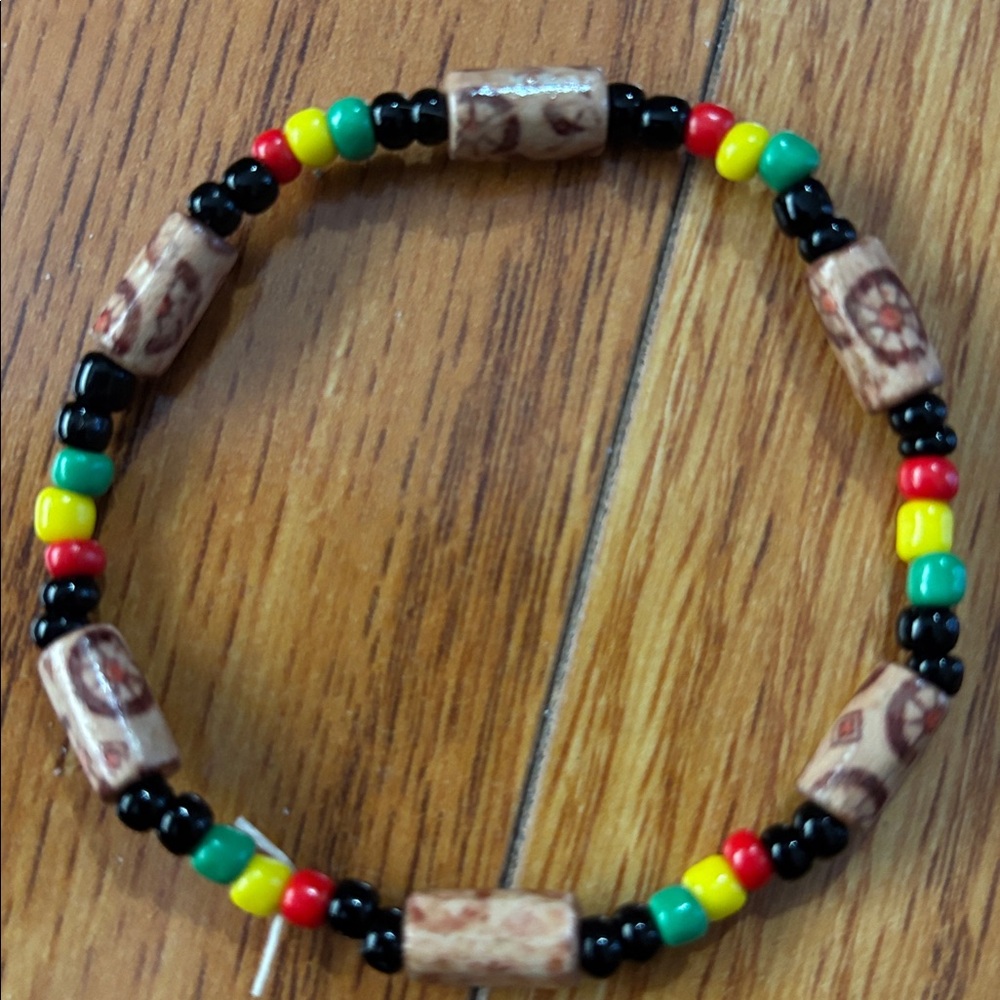 SET OF 4 * BARCELONA SOUVENIR UNISEX BRACELETS 🐘🖤💚💛❤️🐘 - Picture 2 of 6